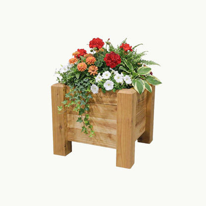 Cedar Outdoor Planter  18” x 18” x 19”